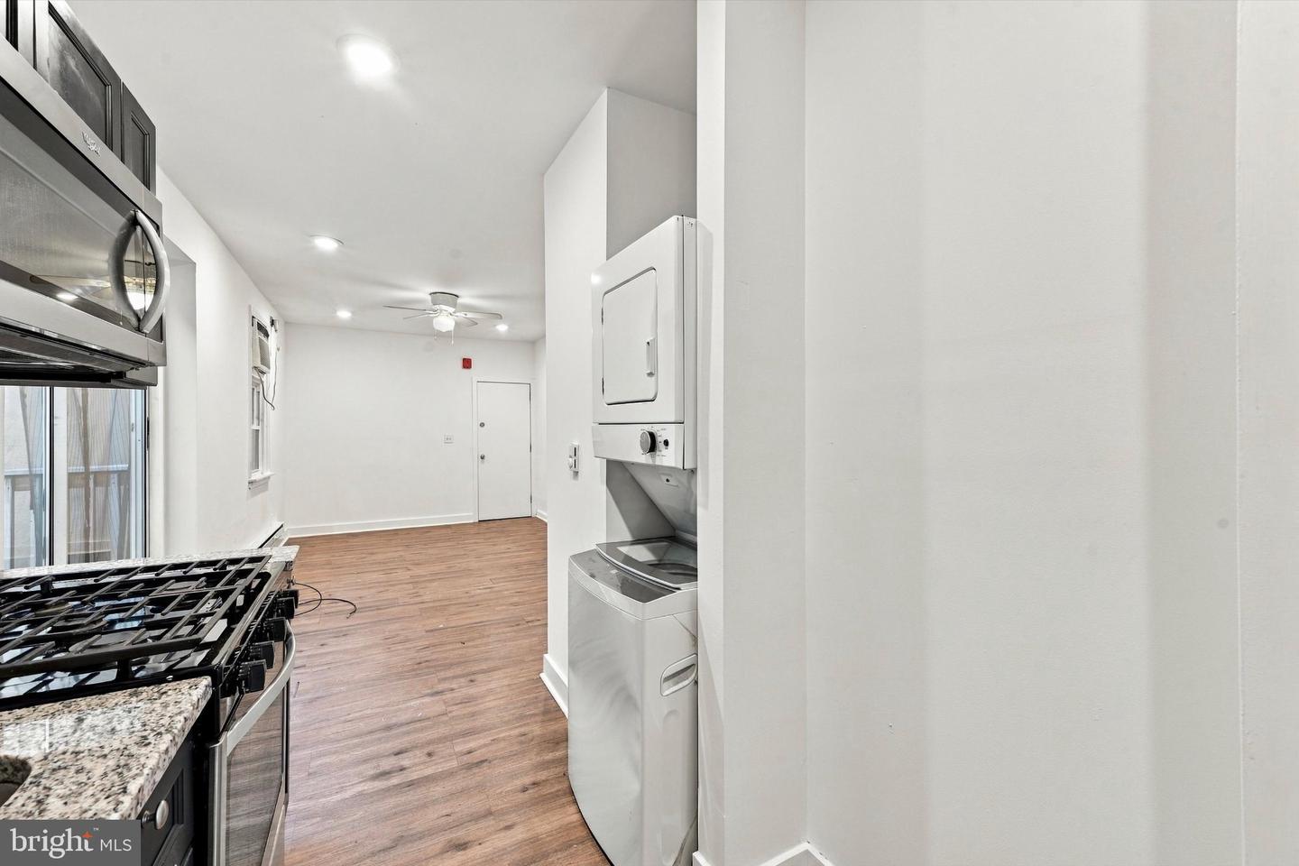 785 S 2nd St #unit 2r Property Photo 5