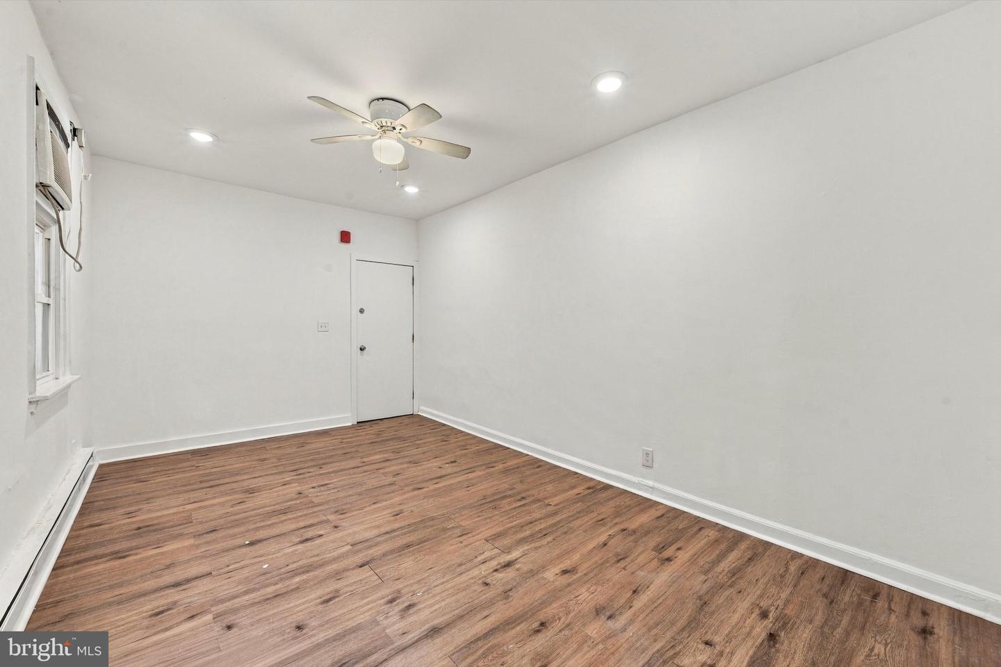 785 S 2nd St #unit 2r Property Photo 14