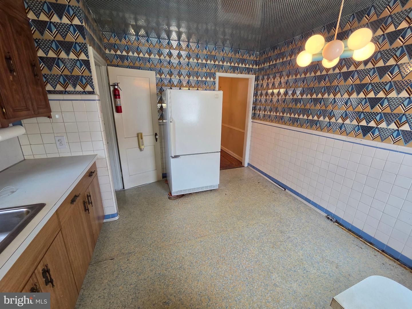 6106 Castor Ave Property Photo 15