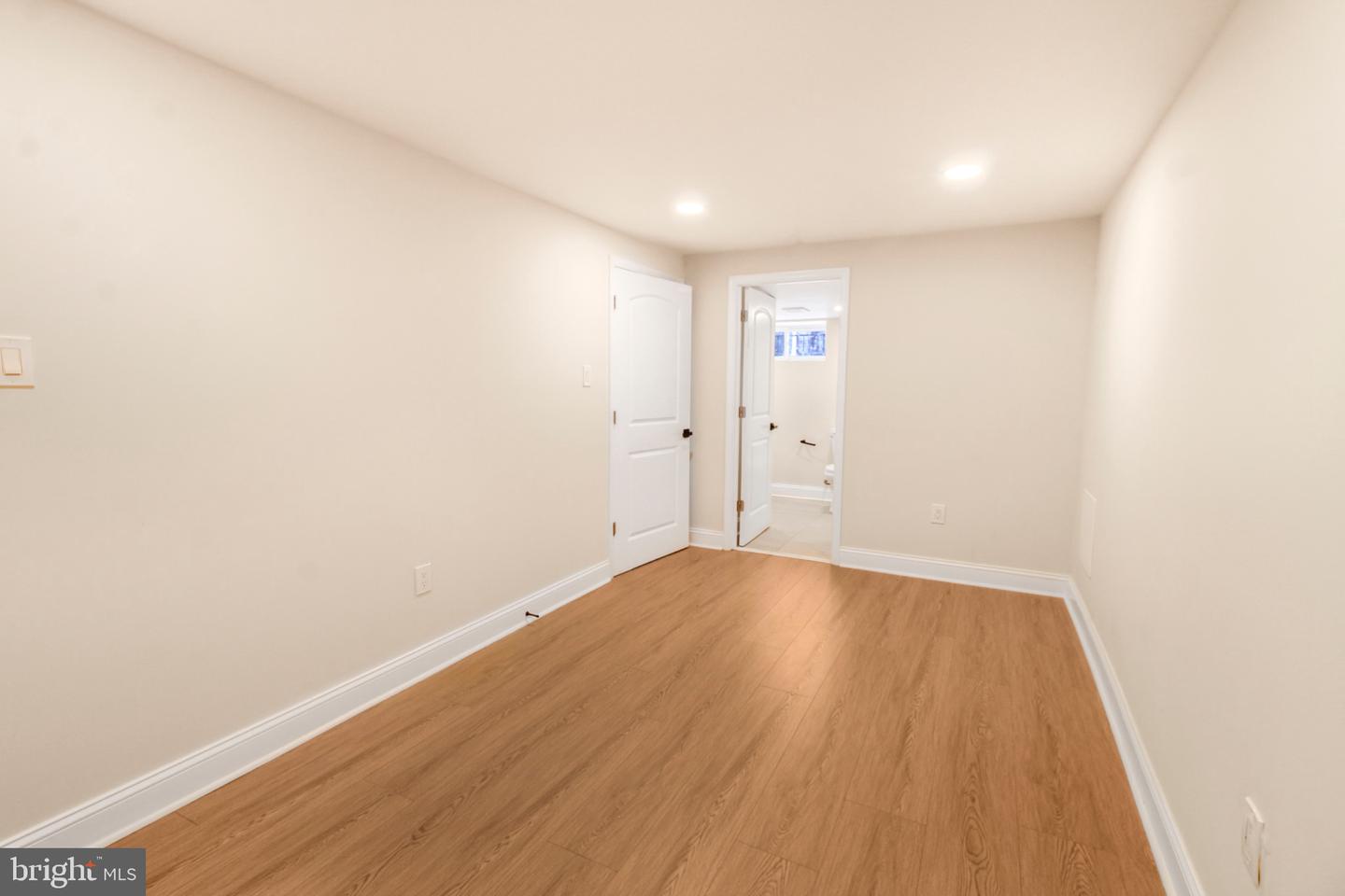 1402 S 54th St Property Photo 10