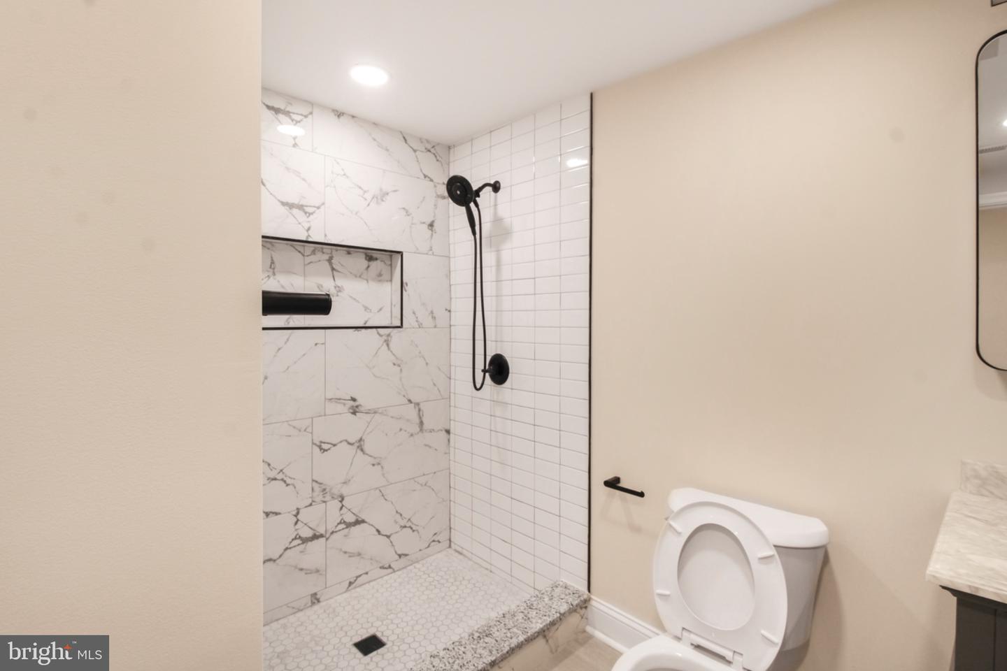 1402 S 54th St Property Photo 13