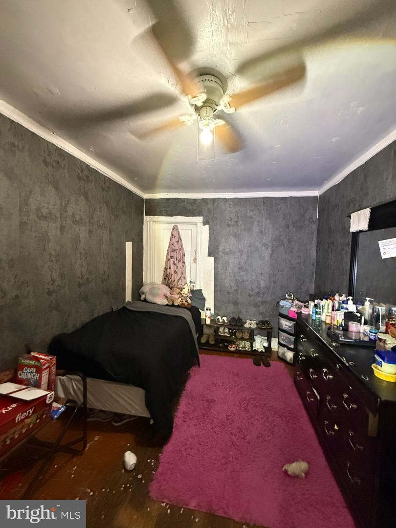 46 N Peach St Property Photo 9