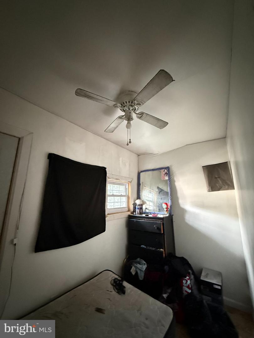 46 N Peach St Property Photo 12