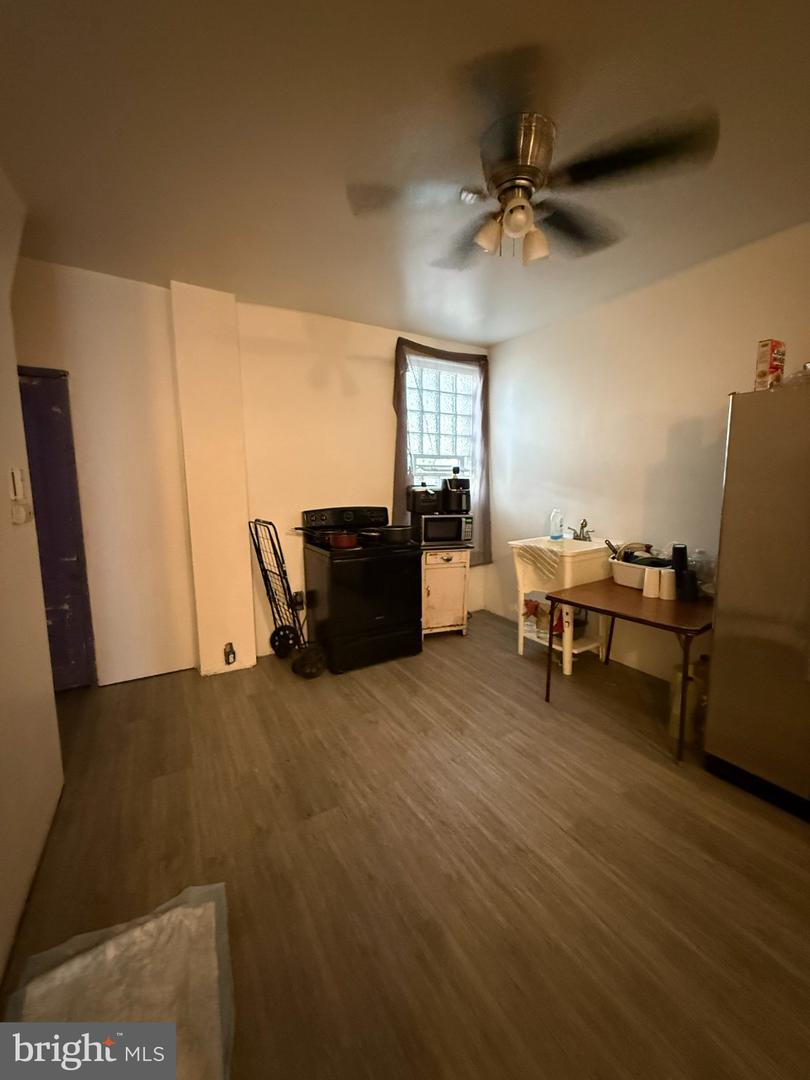 46 N Peach St Property Photo 30