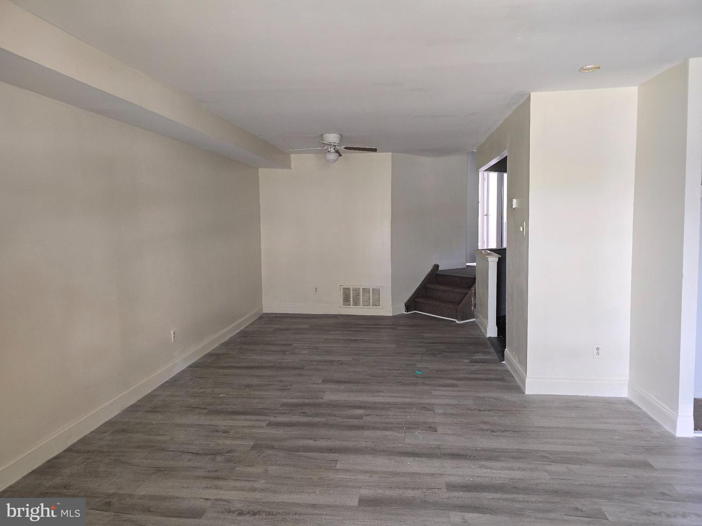 7528 E Roosevelt Blvd S Property Photo 13