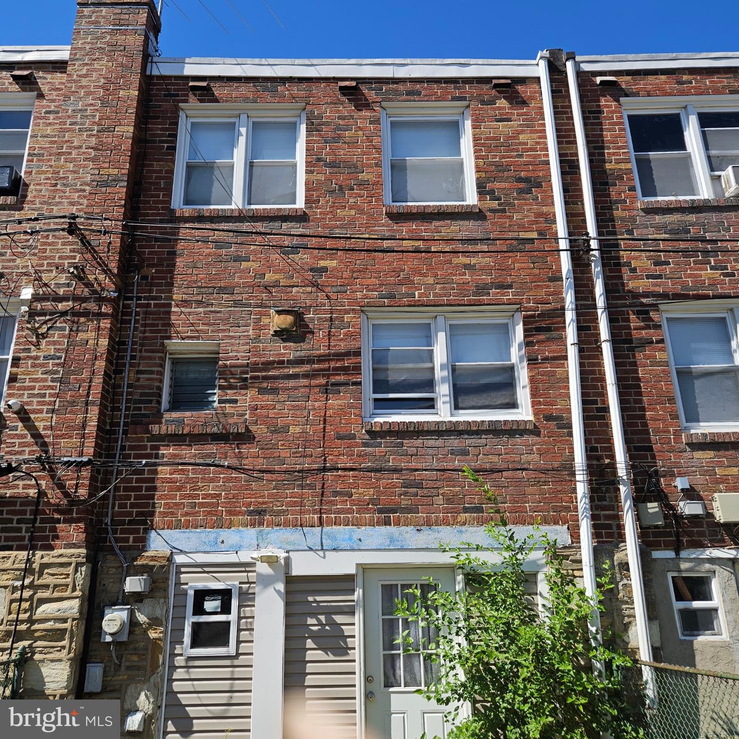 6751 E Roosevelt Blvd Property Photo 2