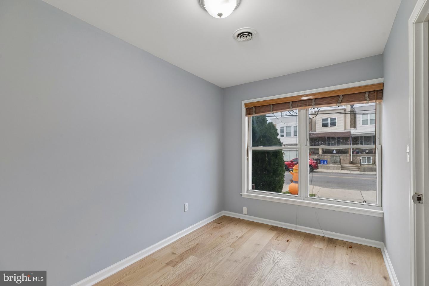 2640-00 E Venango St Property Photo 3