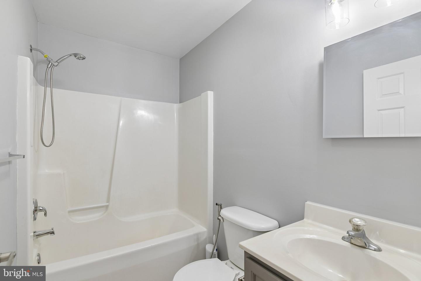 2640-00 E Venango St Property Photo 18