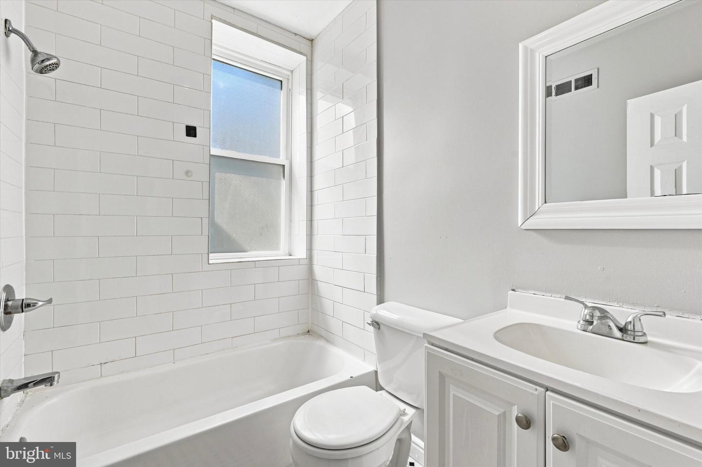 4912 N Smedley St Property Photo 20