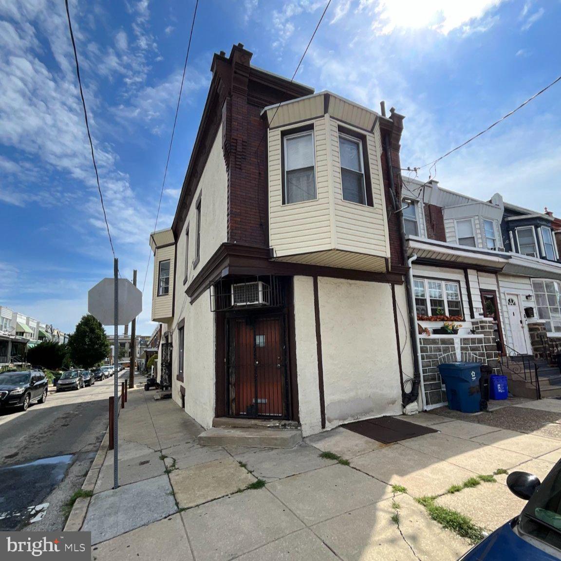 719 N 49th St Property Photo 4