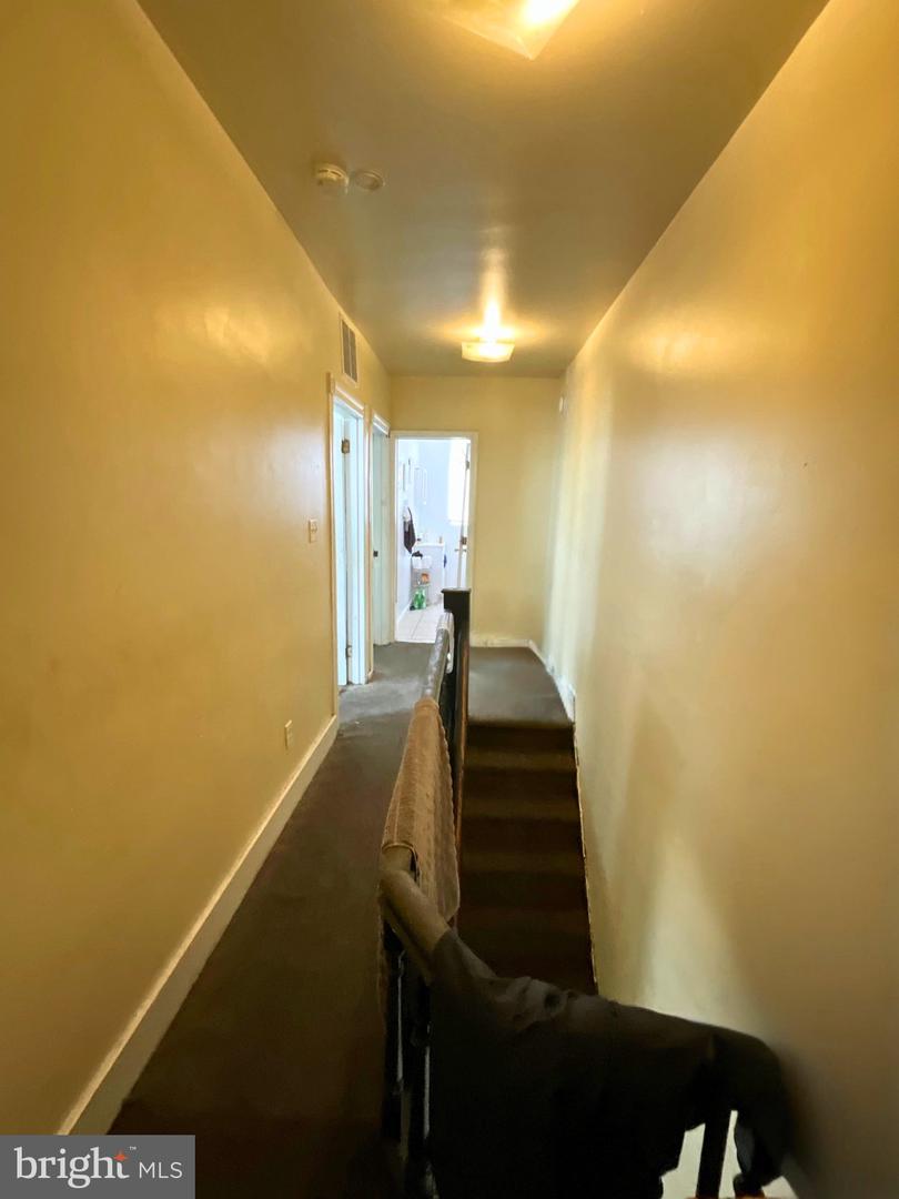 719 N 49th St Property Photo 12