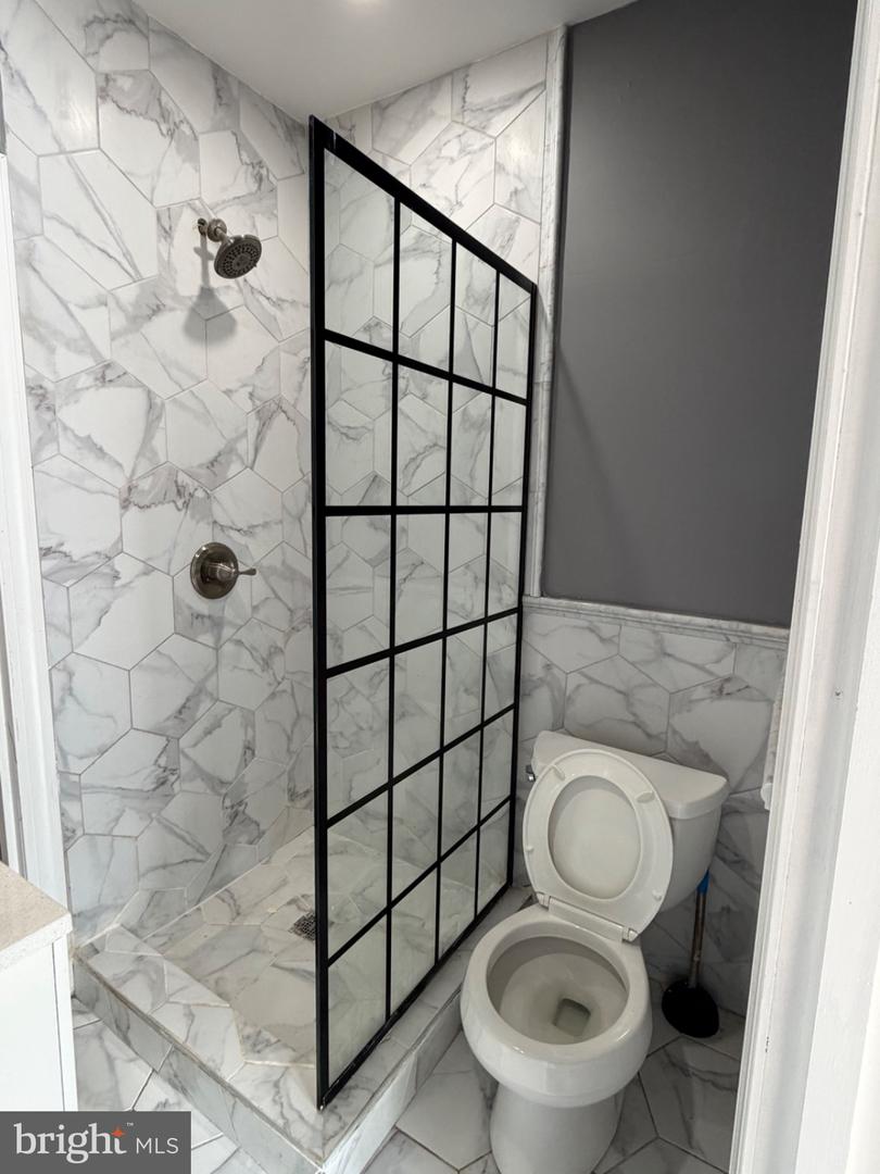 6416 Overbrook Ave Property Photo 21