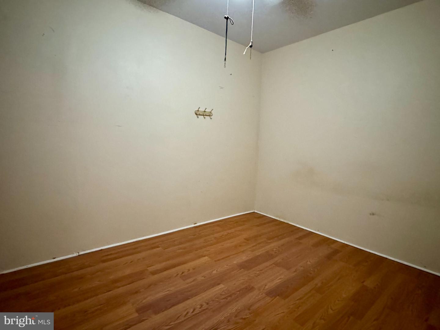 2523 S Franklin St Property Photo 9