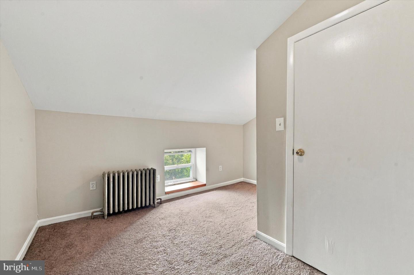 195 Conarroe St Property Photo 12