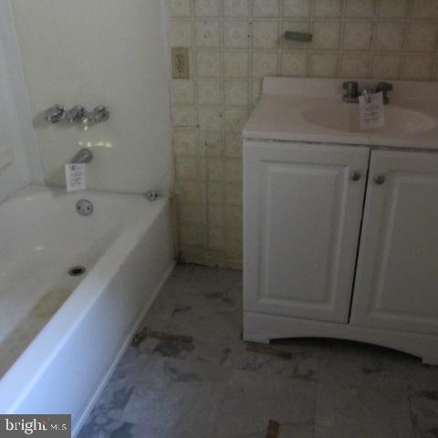 5649 Cherry St Property Photo 8