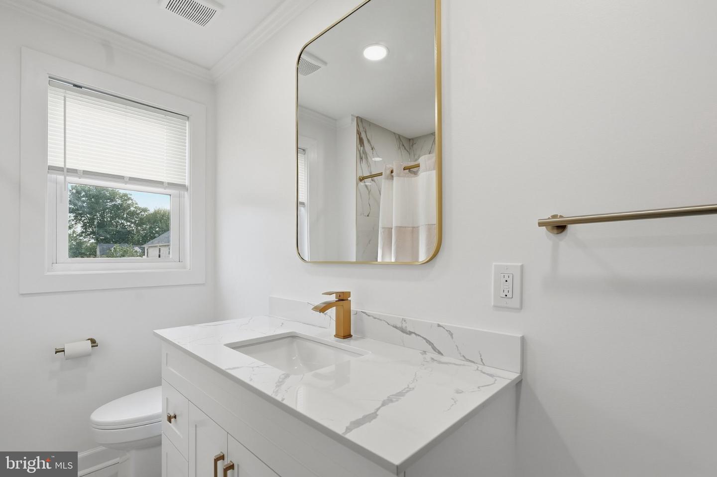 3766 President St Property Photo 29