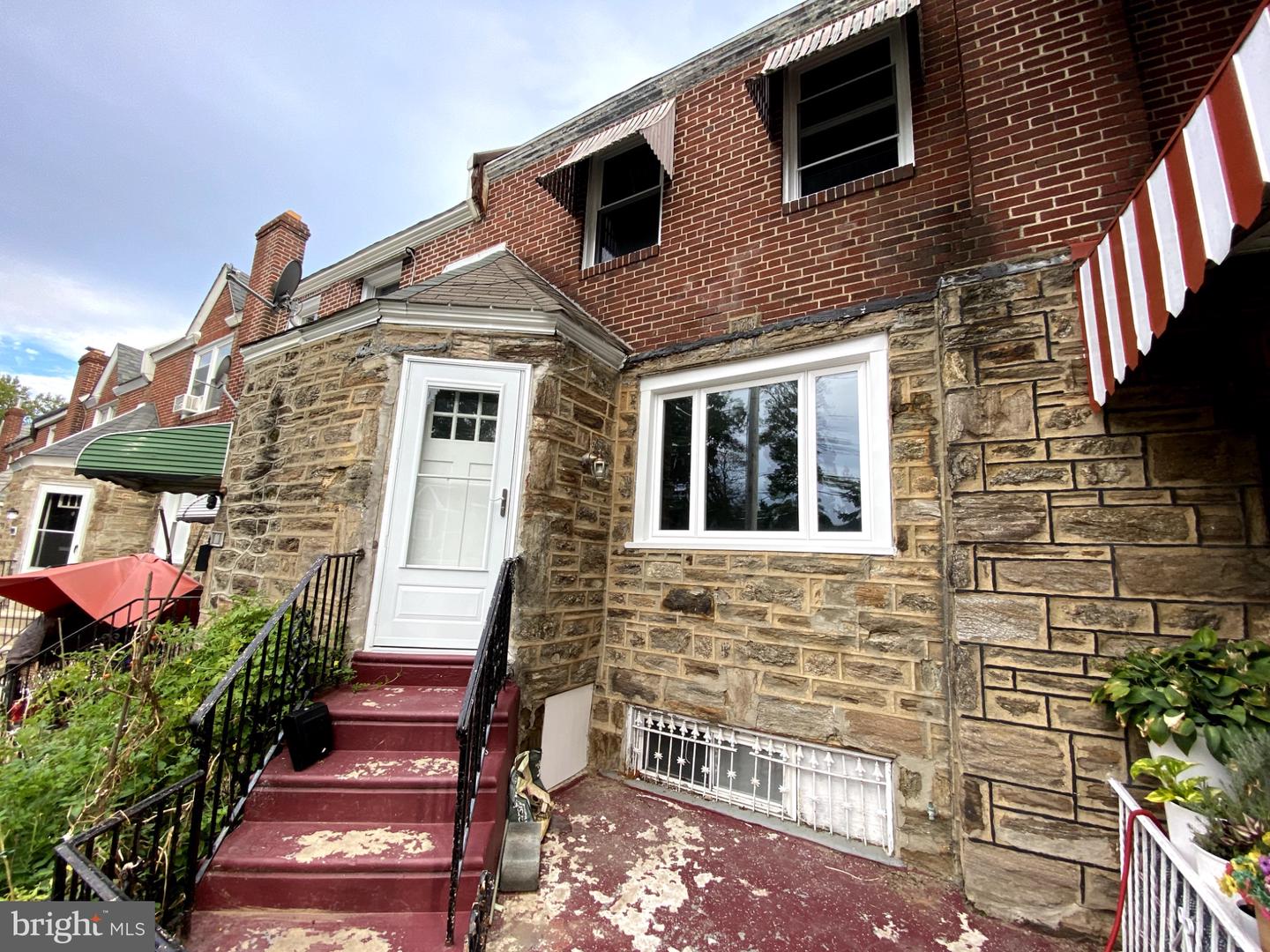 1905 CONLYN ST Property Photo 1