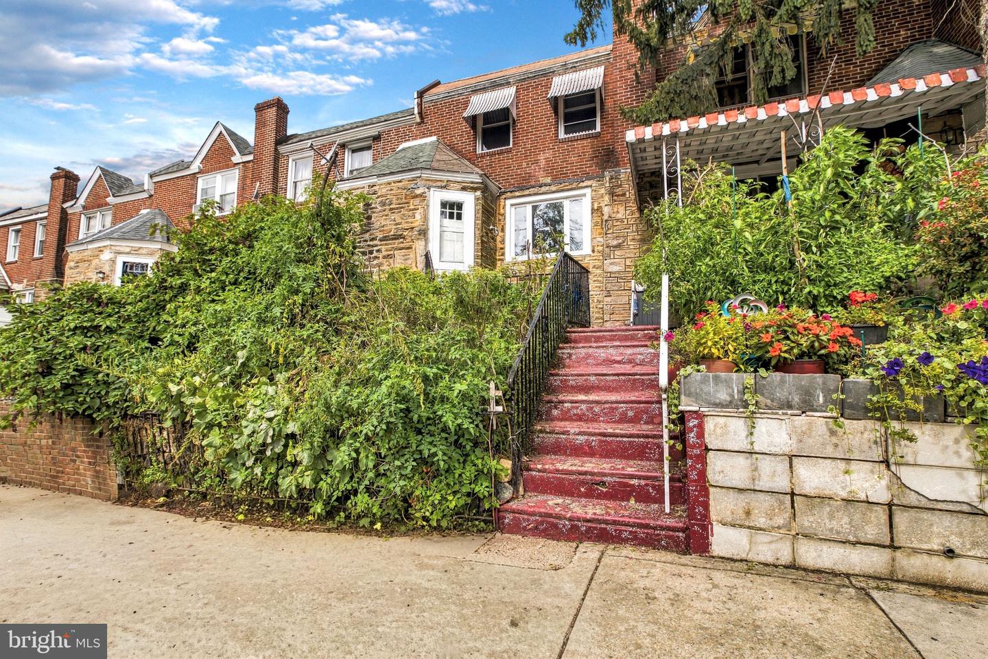 1905 CONLYN ST Property Photo 1
