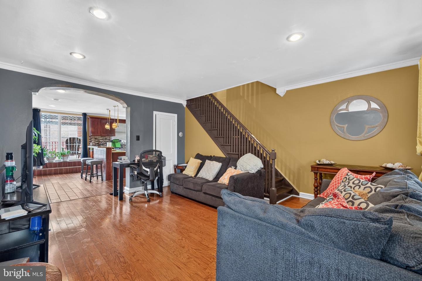 4646 Shelbourne St Property Photo 5