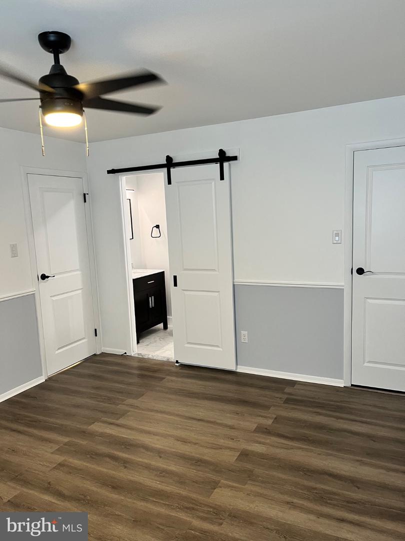 9560 James St #b Property Photo 10