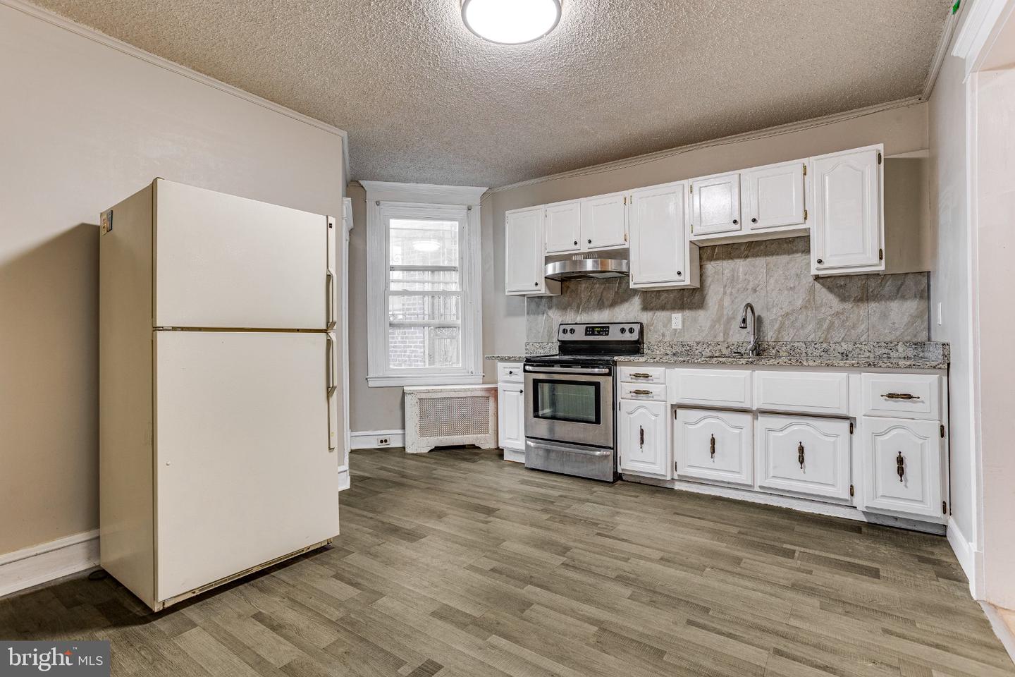 5639 N Uber St Property Photo 10