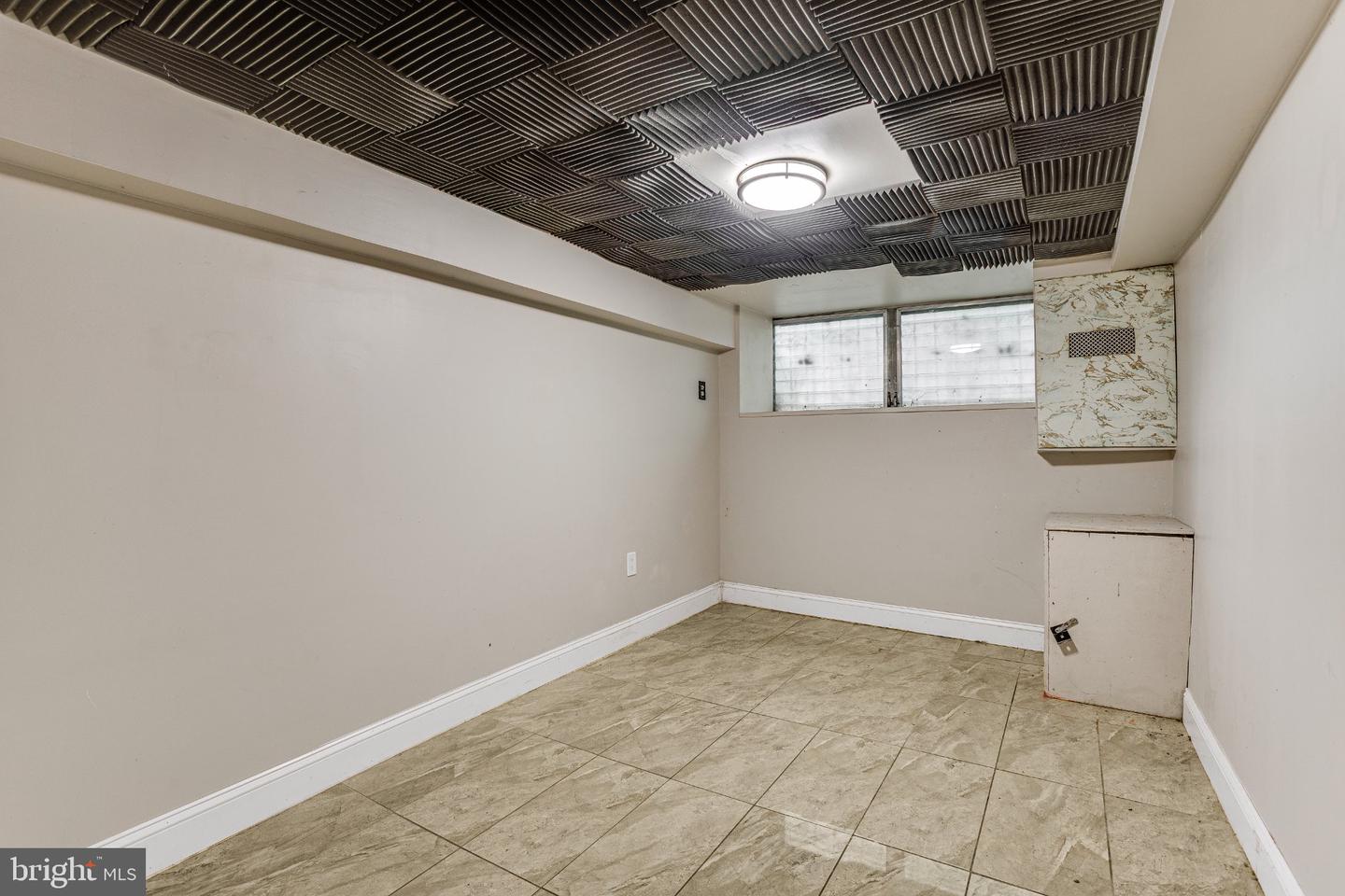 5639 N Uber St Property Photo 27