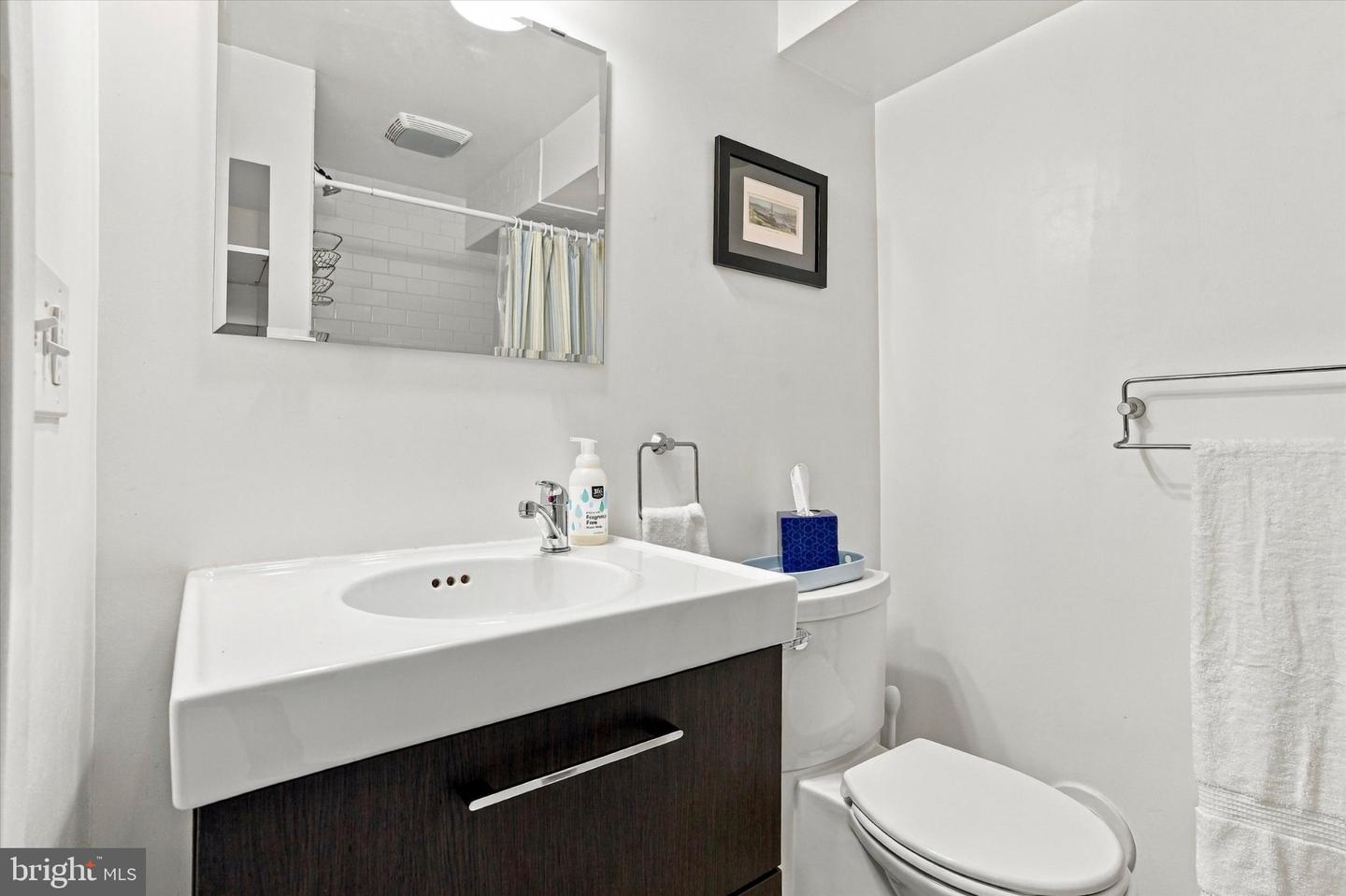 251 S Warnock St Property Photo 23