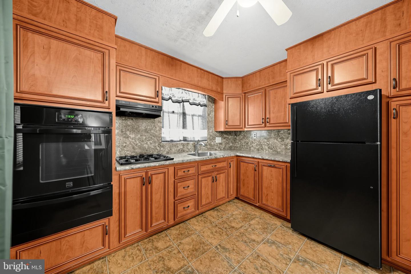 7248 Brous Ave Property Photo 13
