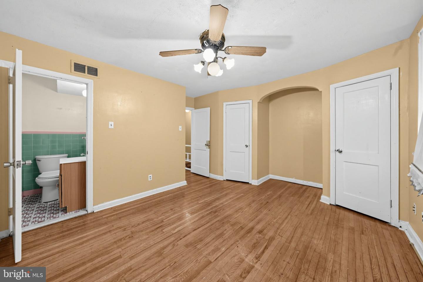 7248 Brous Ave Property Photo 23