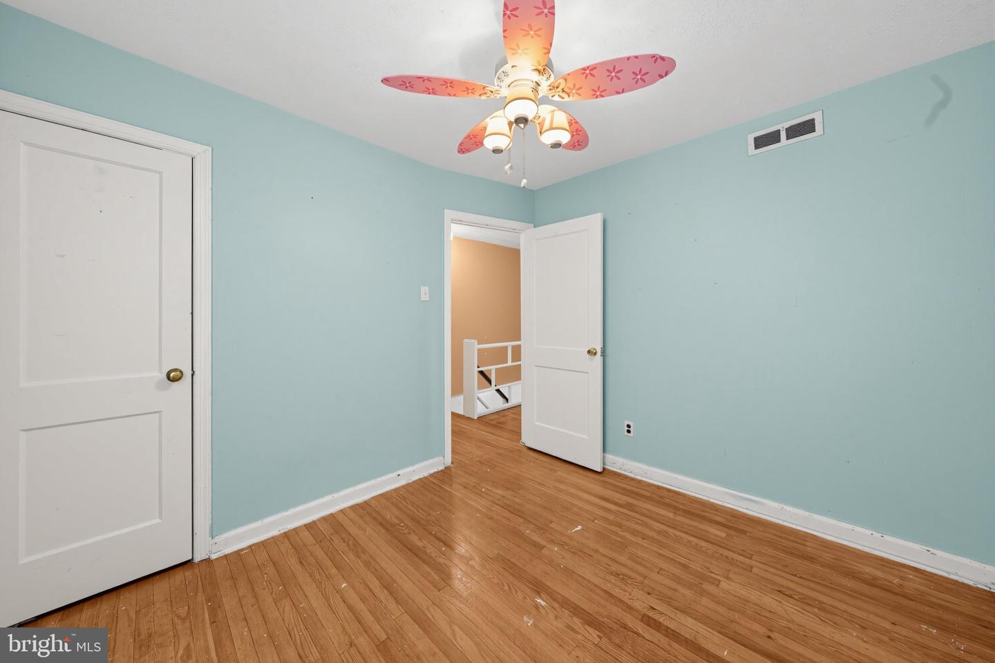 7248 Brous Ave Property Photo 27
