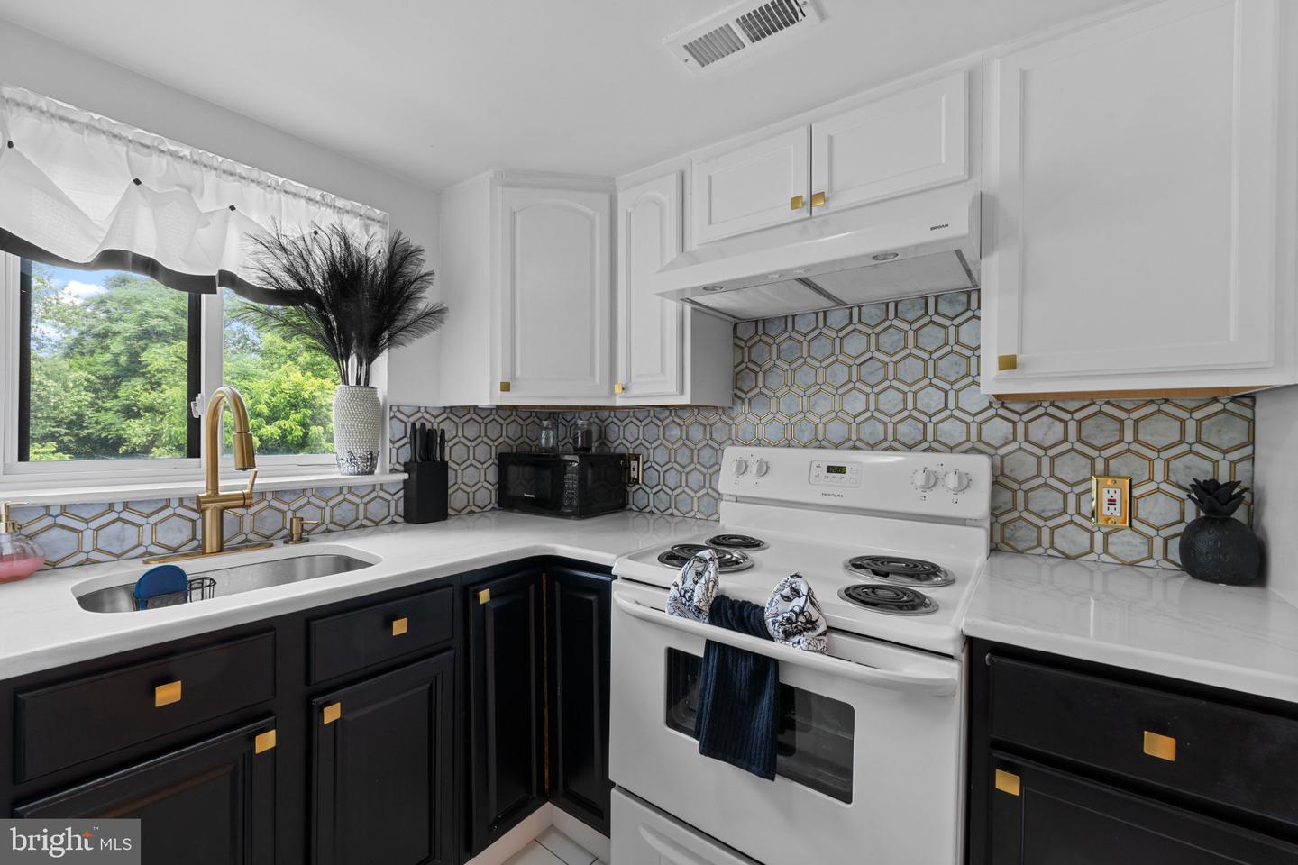8030 Ditman St #138x Property Photo 11