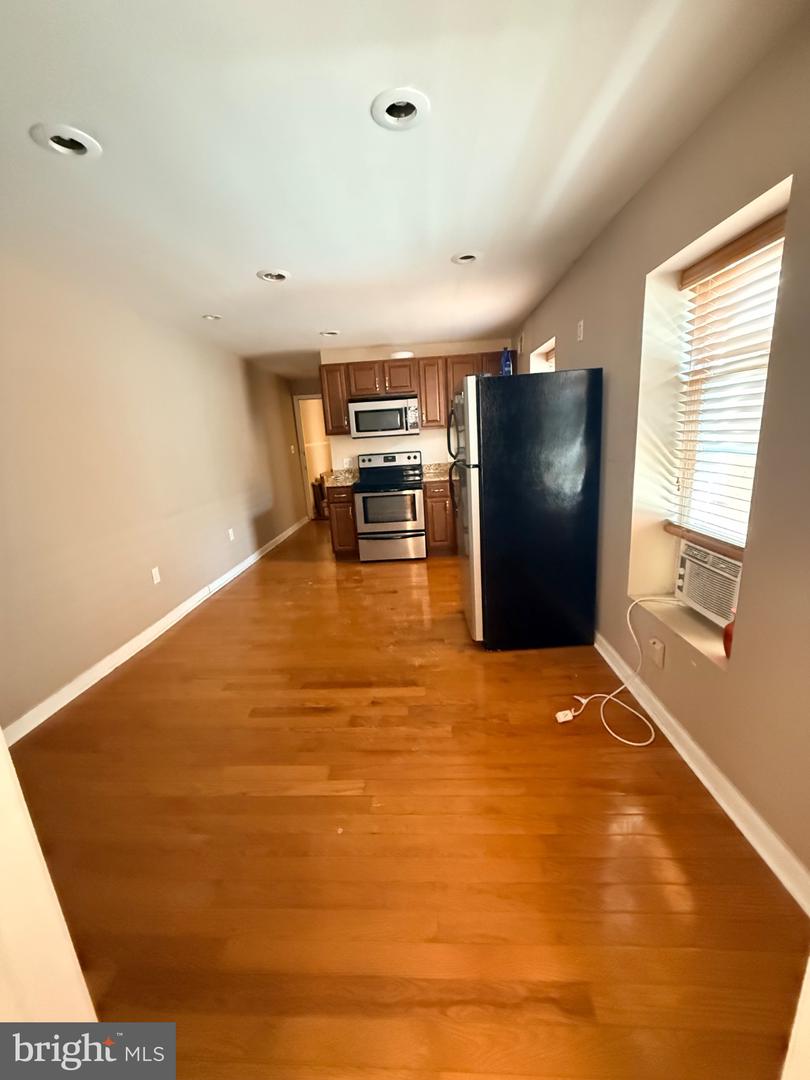 1814 W Master St Property Photo 12