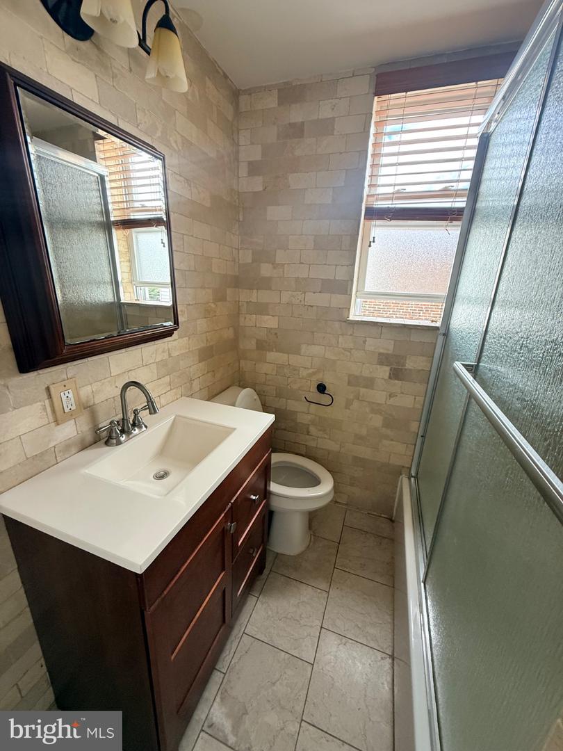 1814 W Master St Property Photo 27