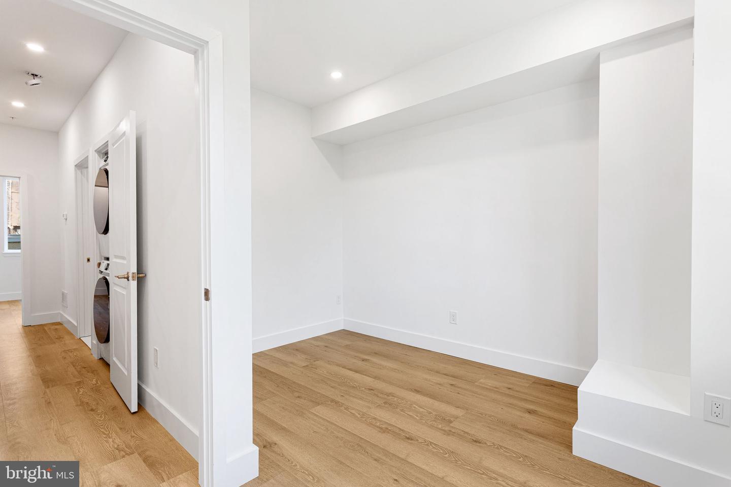 2053 N Orkney St Property Photo 23