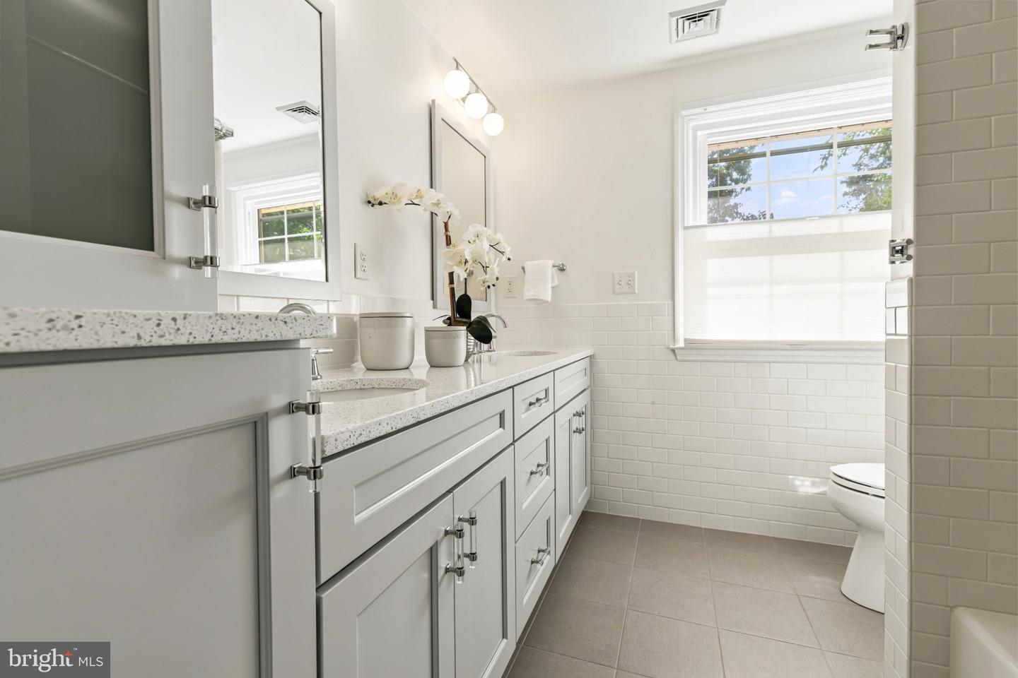 8113 Winston Rd Property Photo 28