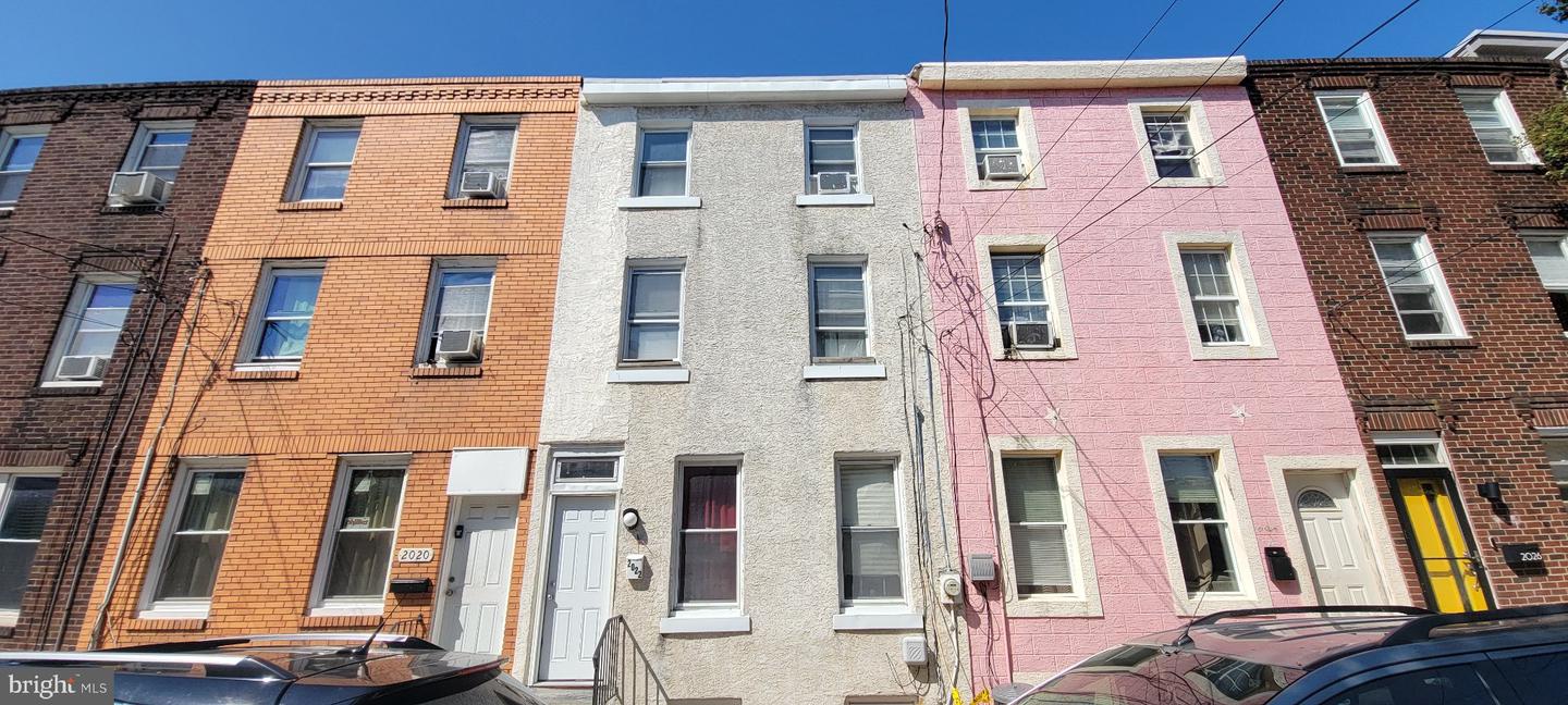 2022 N LAWRENCE ST Property Photo 1