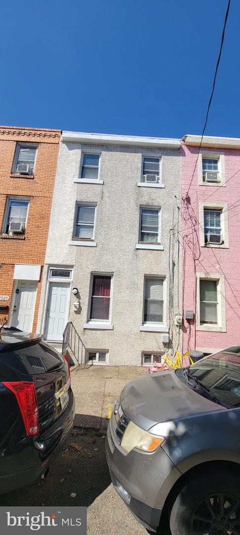 2022 N Lawrence St Property Photo 2