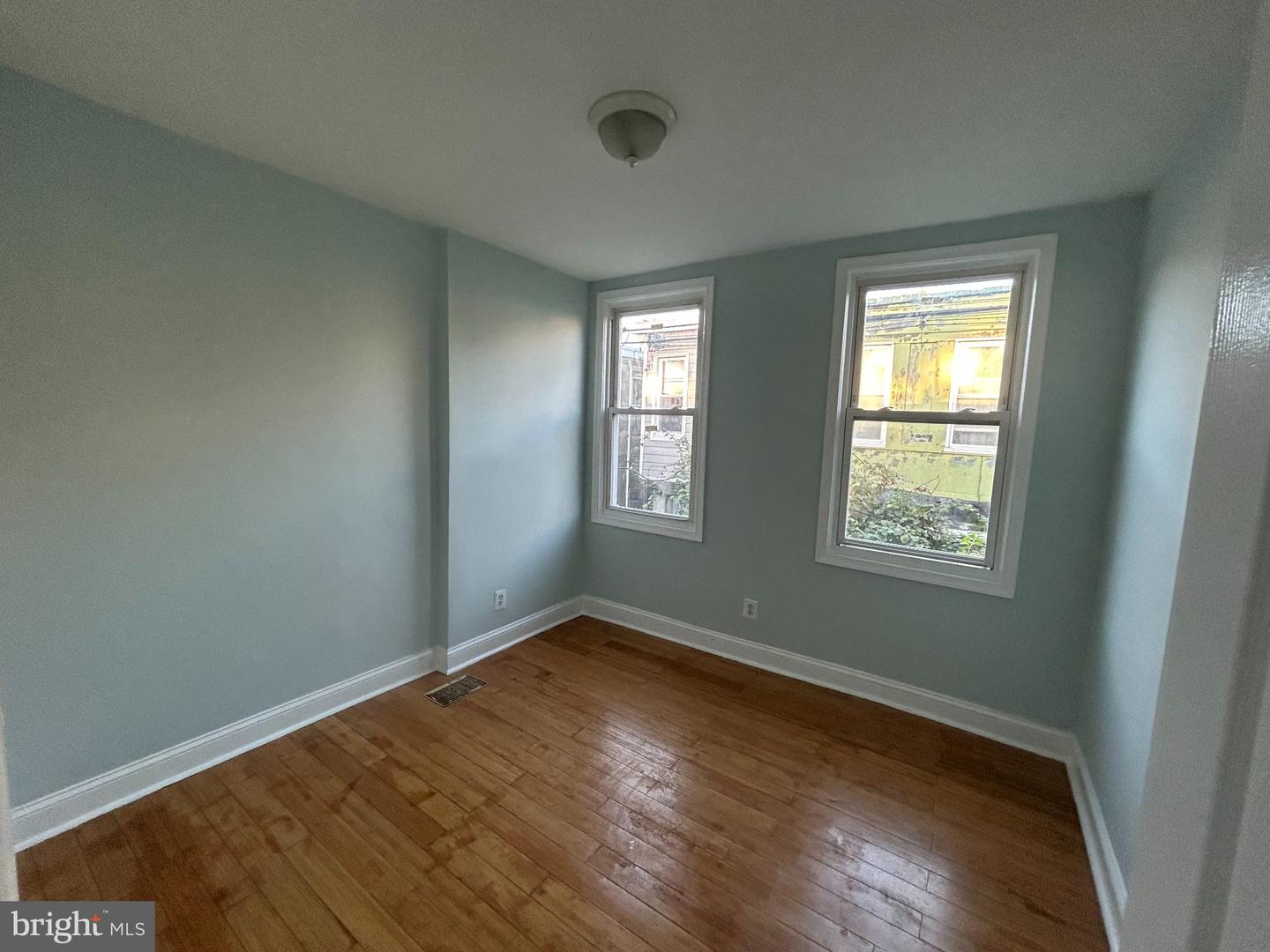 2456 N Chadwick St Property Photo 11