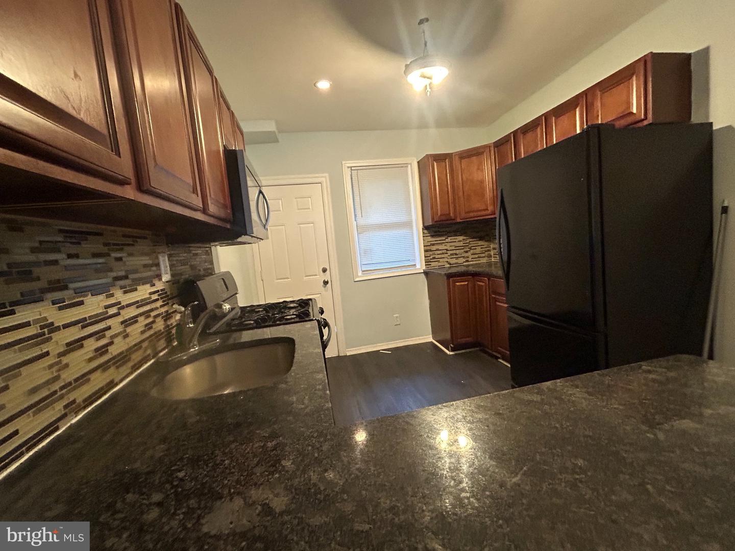 2456 N Chadwick St Property Photo 13