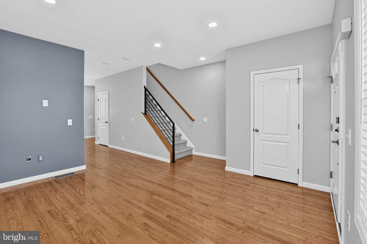 3687 Belgrade St Property Photo 6