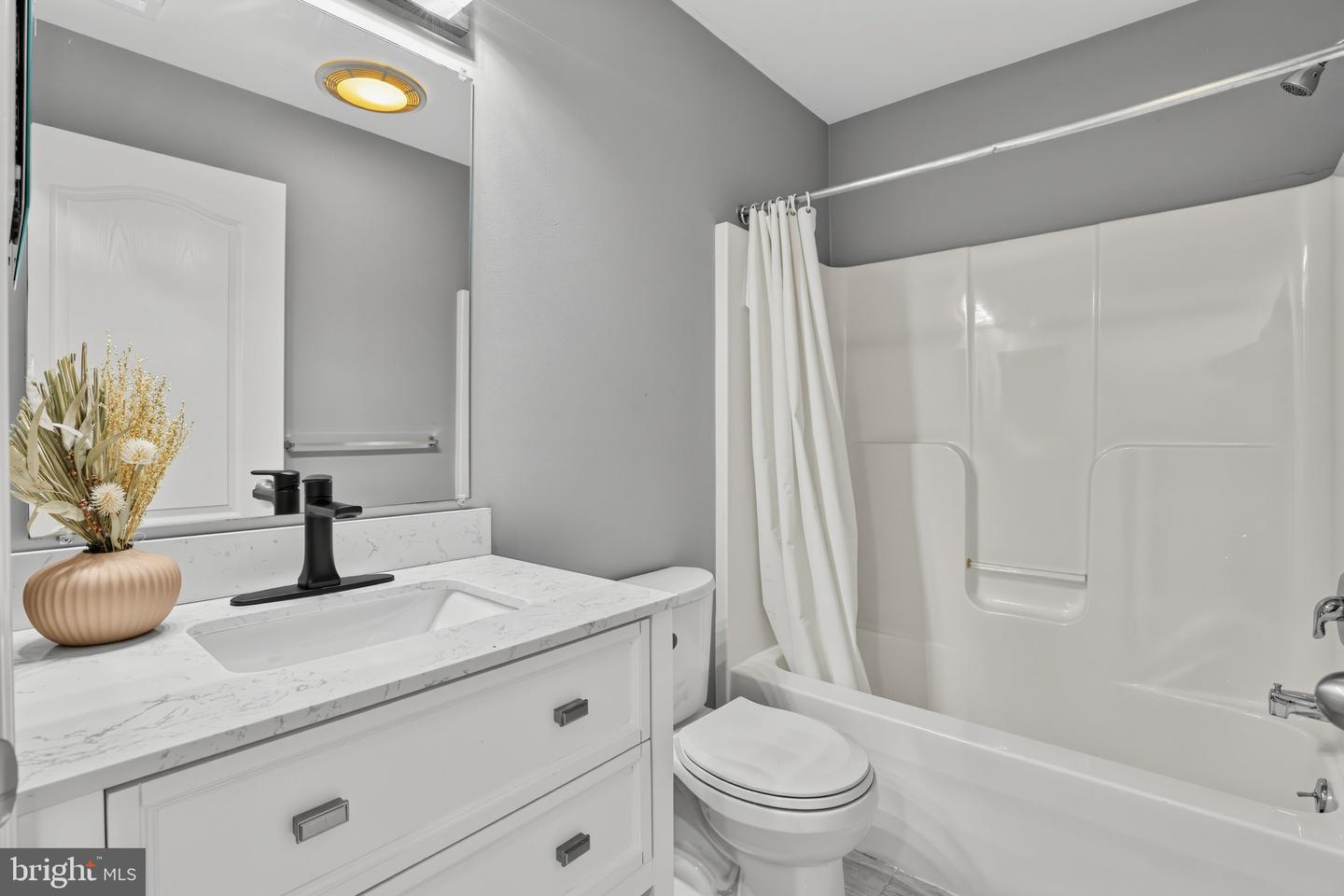 3687 Belgrade St Property Photo 17