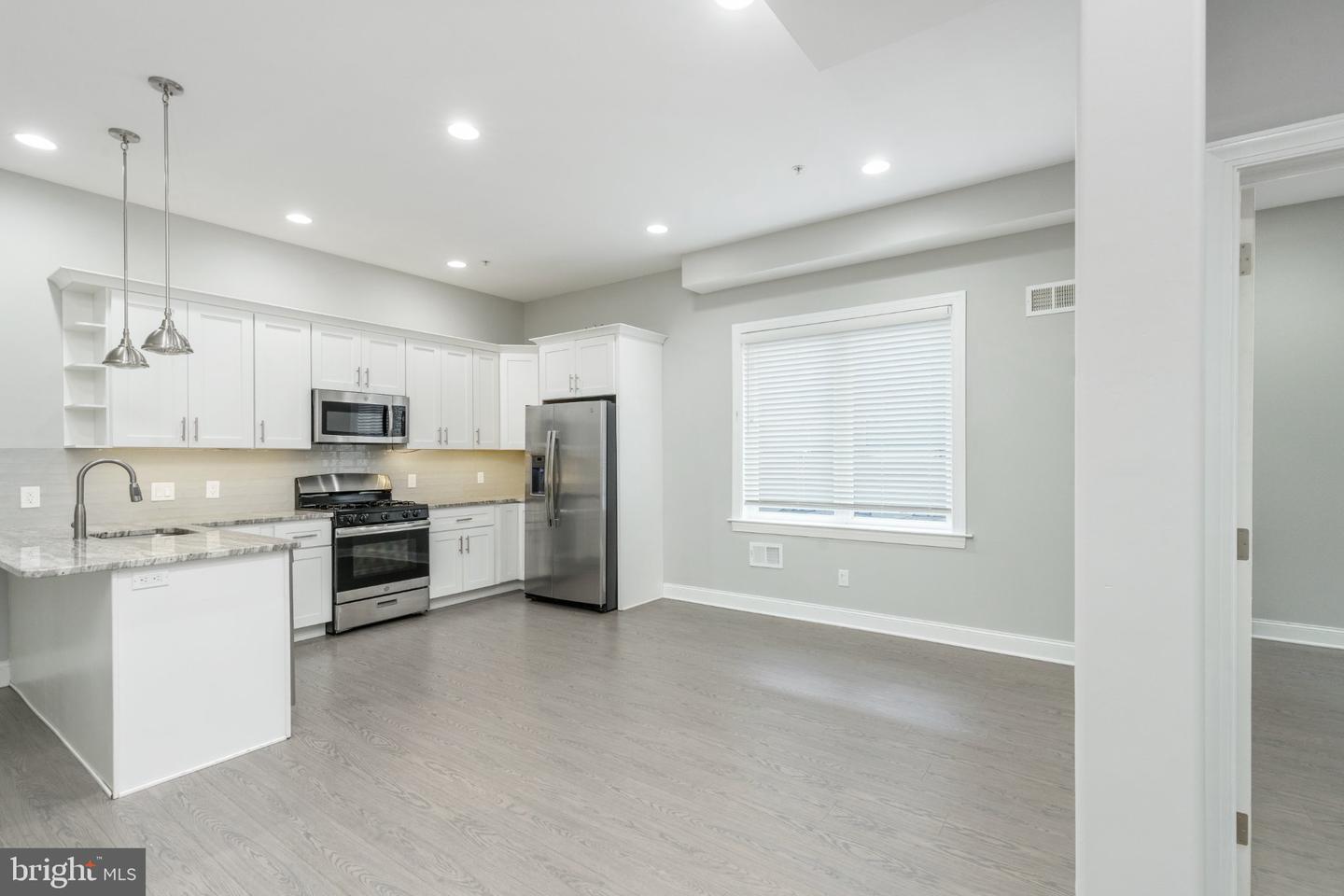 1845-47 N 6TH ST #B1 Property Photo 1
