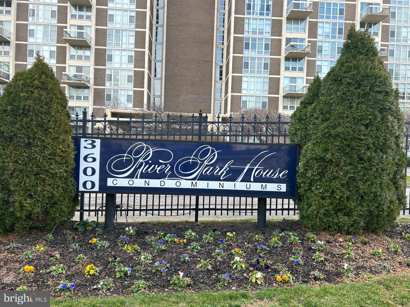 3600 CONSHOHOCKEN AVE #1607 Property Photo 1