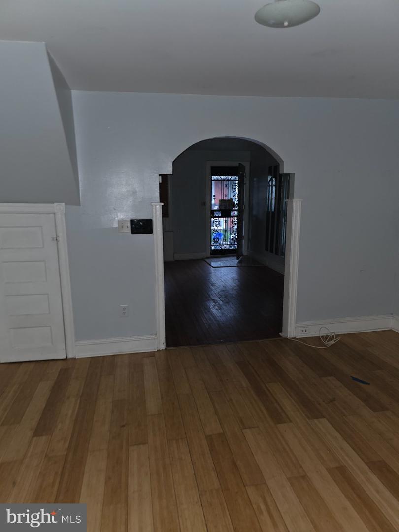 5653 Carpenter St Property Photo 10