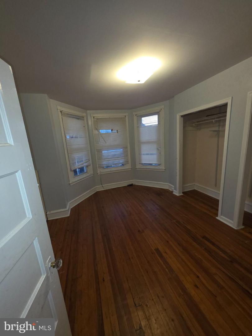 5653 Carpenter St Property Photo 22