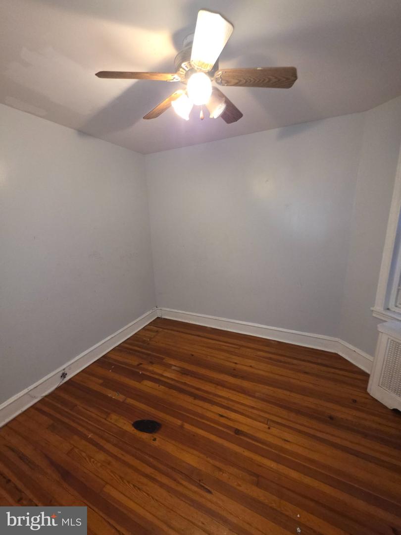 5653 Carpenter St Property Photo 25