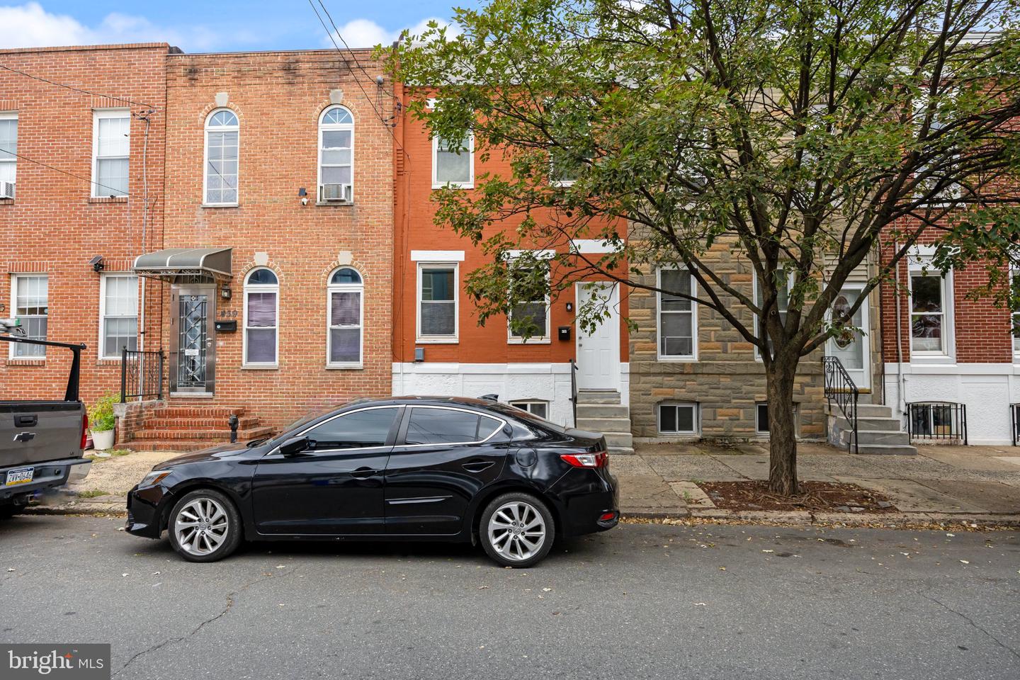437 Jackson St Property Photo 2