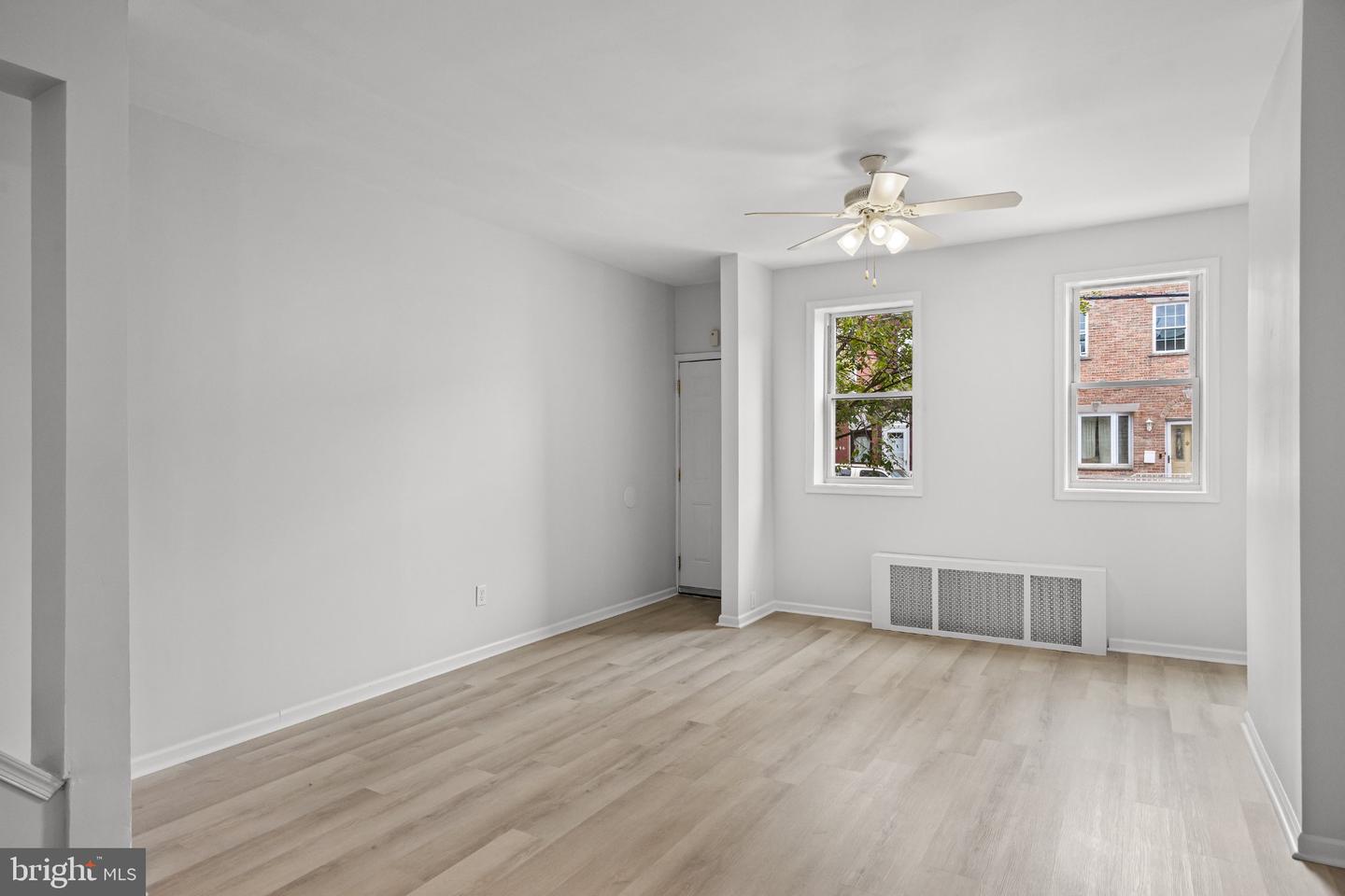 437 Jackson St Property Photo 6