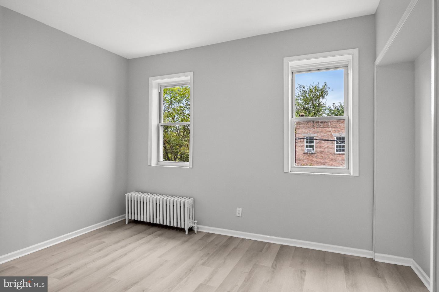 437 Jackson St Property Photo 17