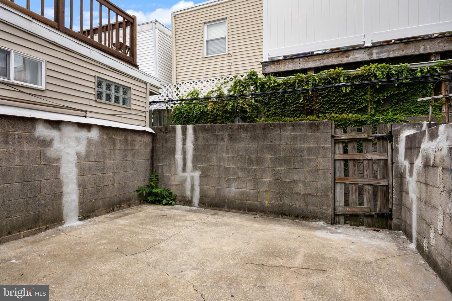 437 Jackson St Property Photo 25